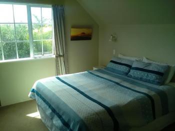 Royal Palms Papamoa Bed & Breakfast